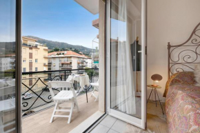 Casa Rosso Melograno Alassio